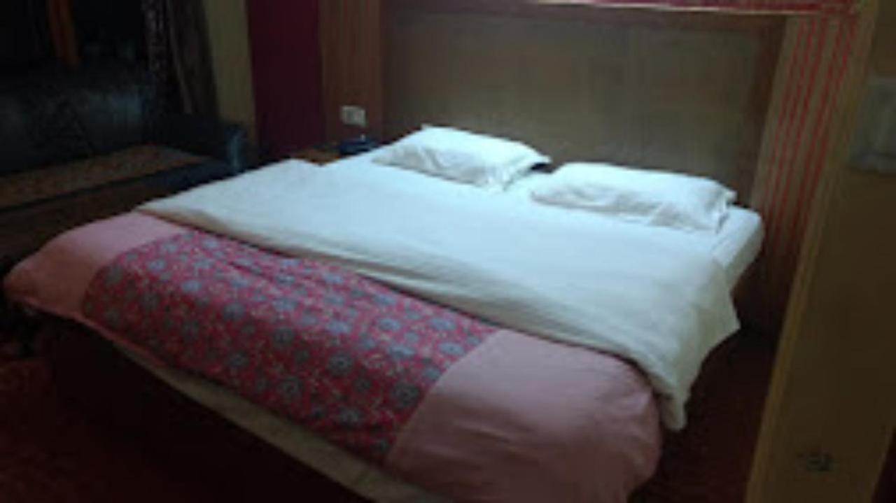 Hotel King Palace - Nature-Valley-Luxury-Room - Prime Location With Parking Facilities Shimla Luaran gambar