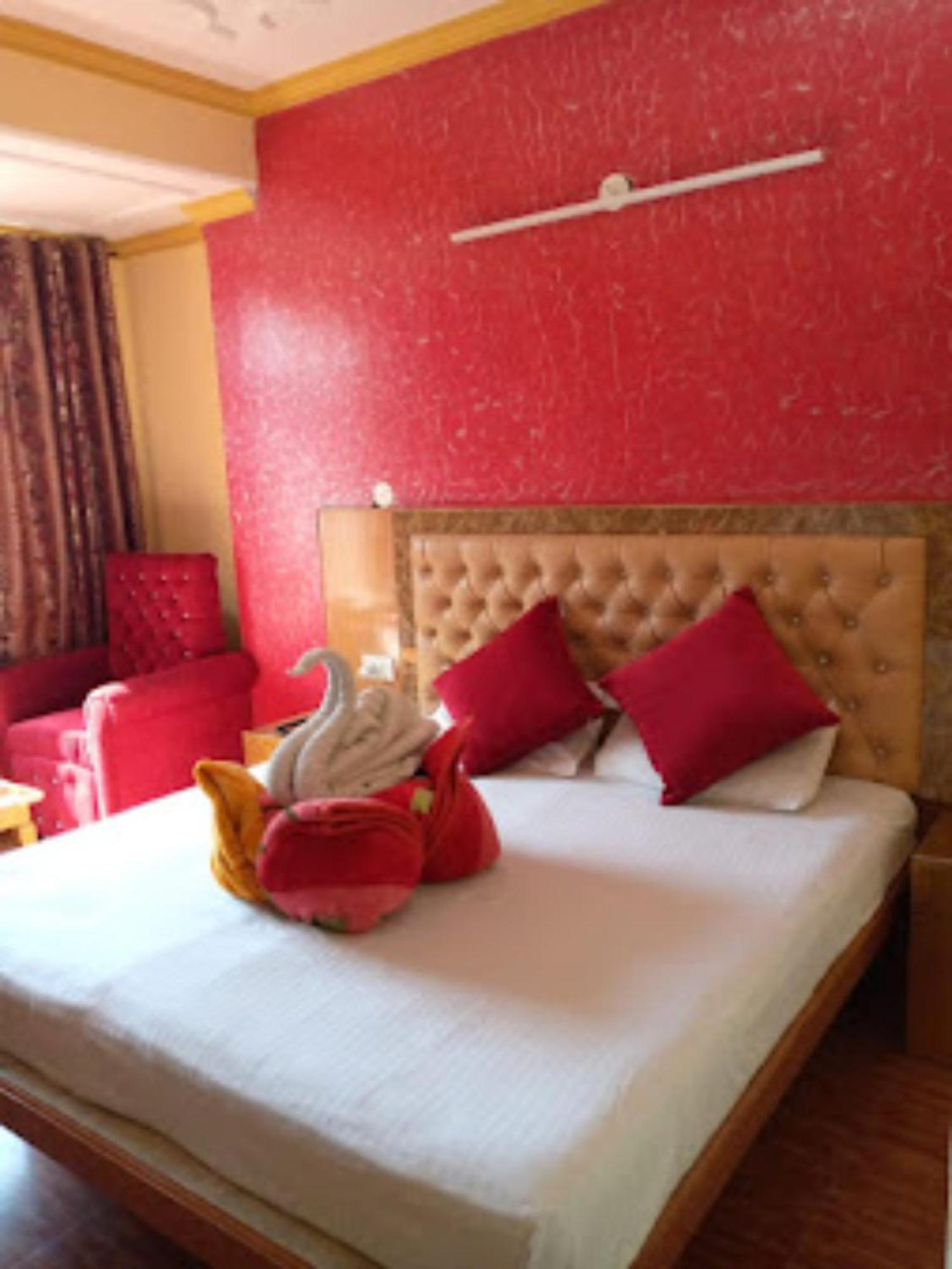 Hotel King Palace - Nature-Valley-Luxury-Room - Prime Location With Parking Facilities Shimla Luaran gambar